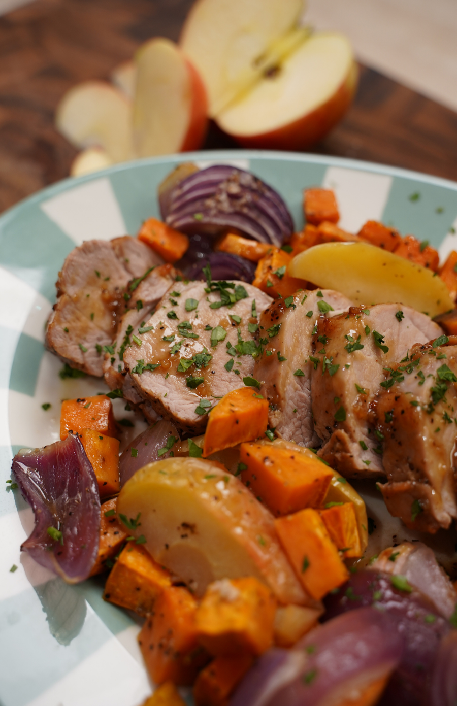 MAPLE BOURBON GLAZED PORK TENDERLOIN WITH ROASTED APPLES & SWEET POTATOES